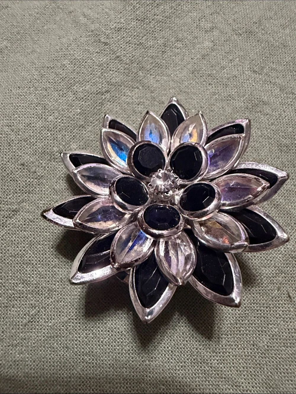 MCM Brooch/pendant Lot